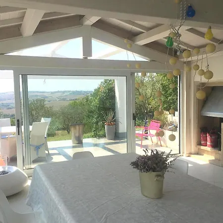 Colle, Piscina E Relax Immersa Nelle Colline Villa *